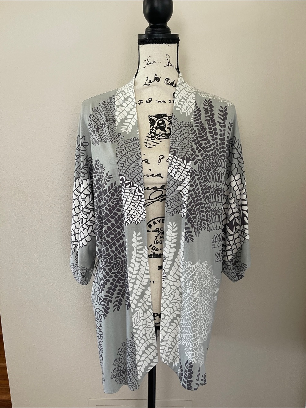 NWT Manuhealii Lehua Cardigan Amaʻu Hinahina XS-S